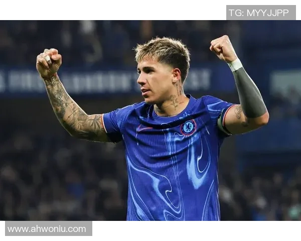 足球退役左边锋球星名单及其职业生涯精彩回顾